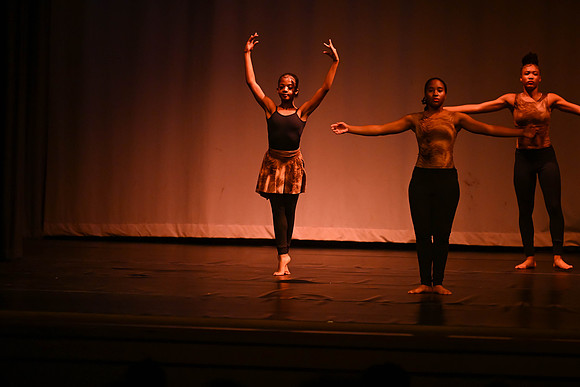 NewtownDance04685