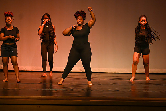 NewtownDance04693