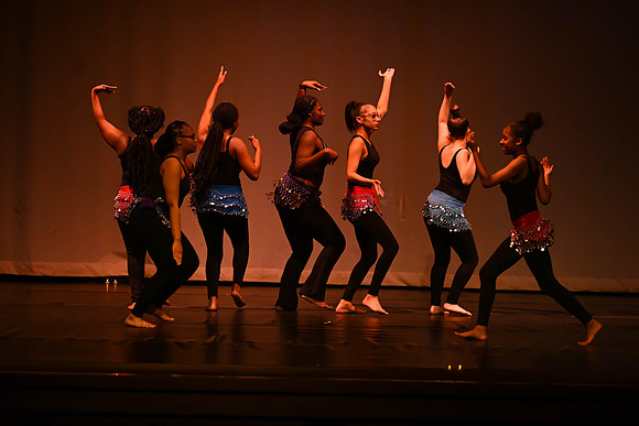 NewtownDance04870