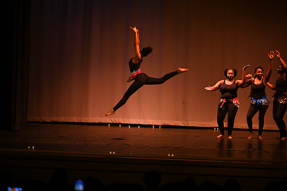 NewtownDance04876