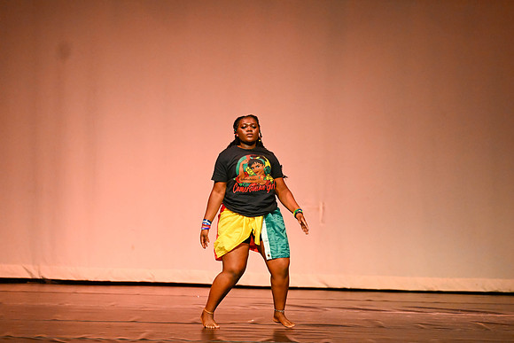 NewtownDance05315