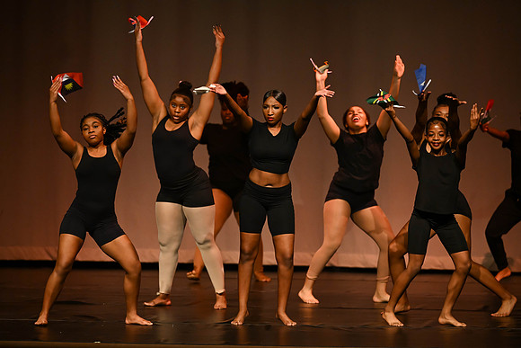 NewtownDance05706
