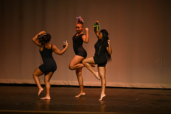 NewtownDance05826