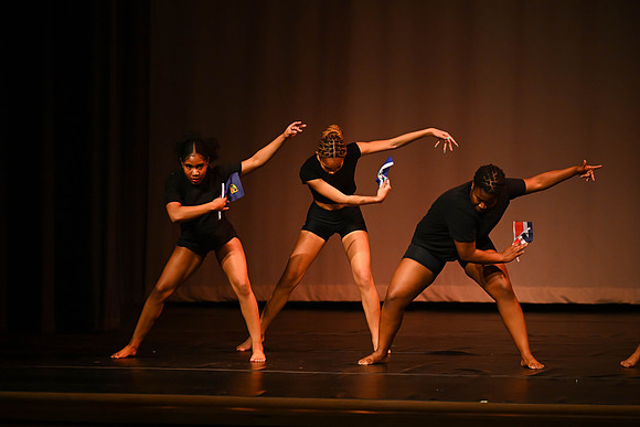 NewtownDance05892