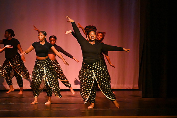 NewtownDance05935