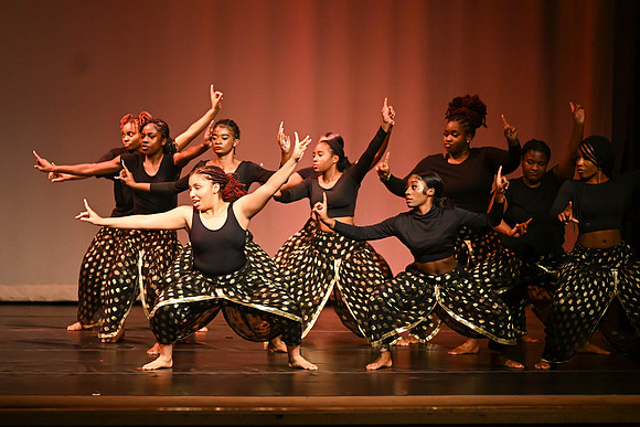 NewtownDance06008