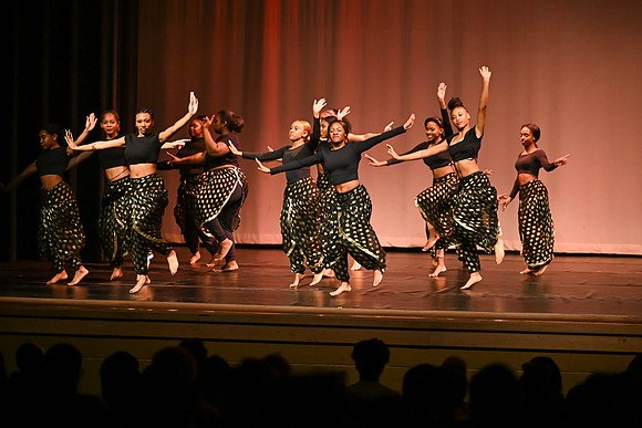NewtownDance06015