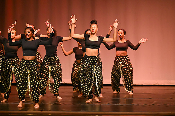 NewtownDance06035