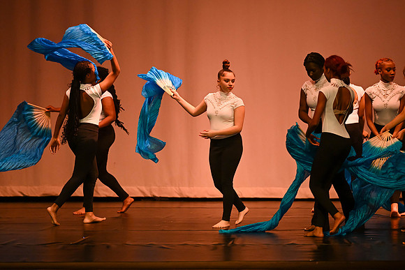 NewtownDance06519
