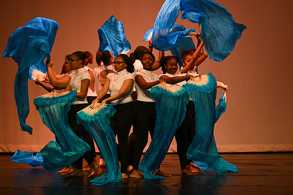 NewtownDance06548