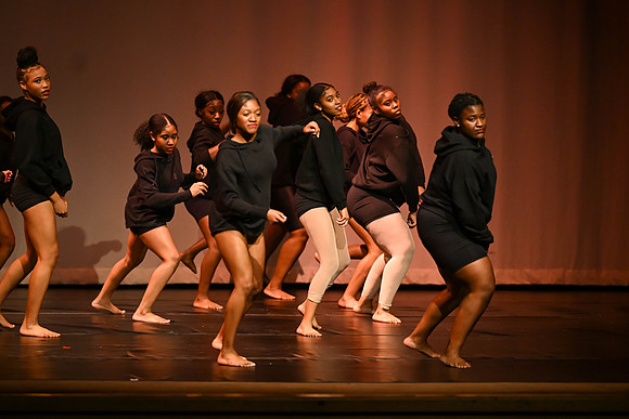 NewtownDance06800
