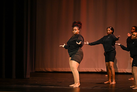 NewtownDance06825