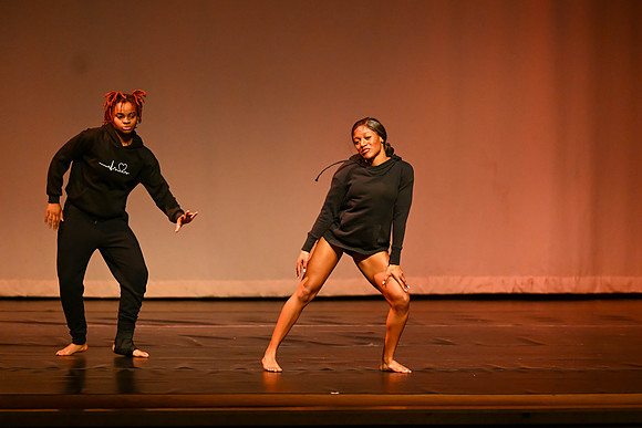 NewtownDance06867