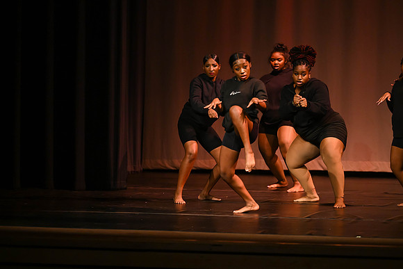 NewtownDance06945