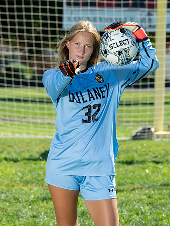 DulaneyWSoccer-00115