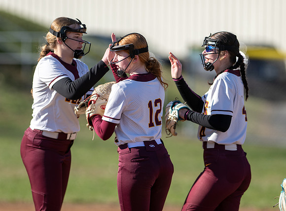 BullsSoftball-01274