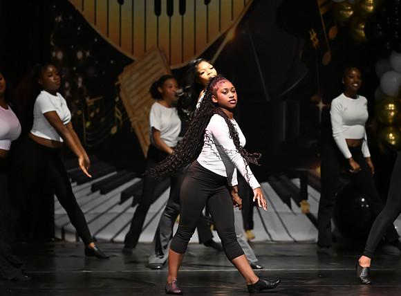 NewtownDance00026