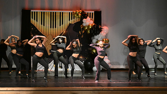NewtownDance00111