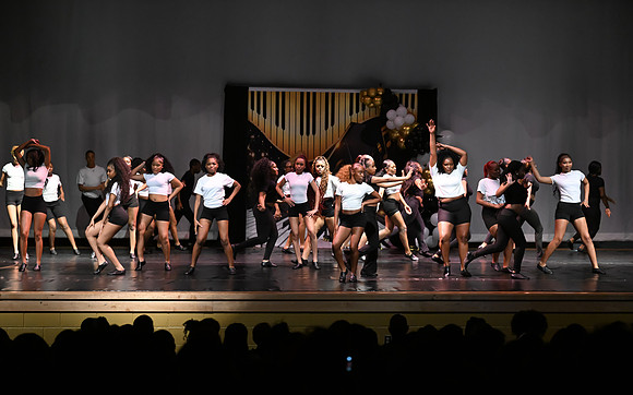 NewtownDance00188