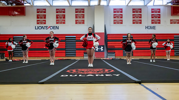DulaneyCheer00837