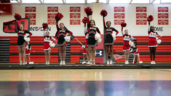 DulaneyCheer00880