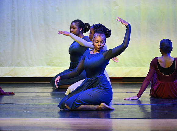 OMHSDance-03243