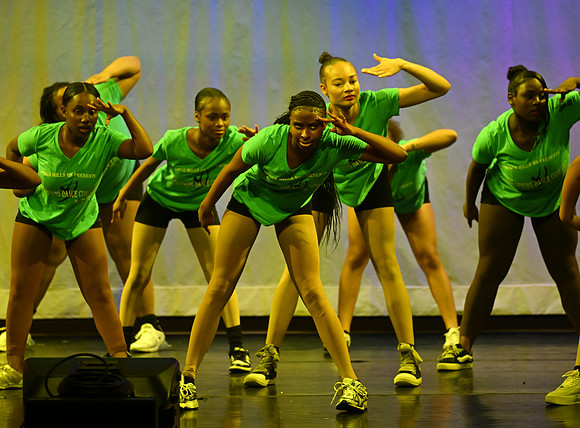 OMHSDance-00820