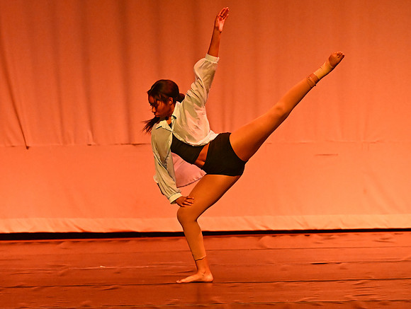 NTHSSeniorShowcase1910