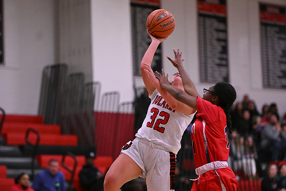 Basketball12-9-5708