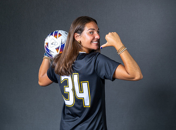 TUSoccer00034
