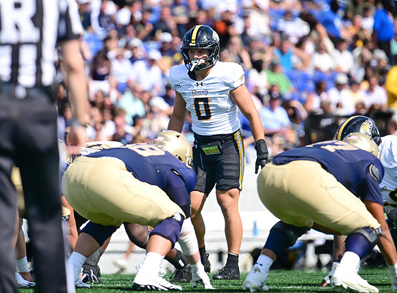 TU-v-NavyFB0016