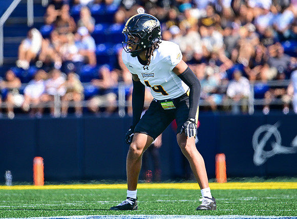 TU-v-NavyFB0024