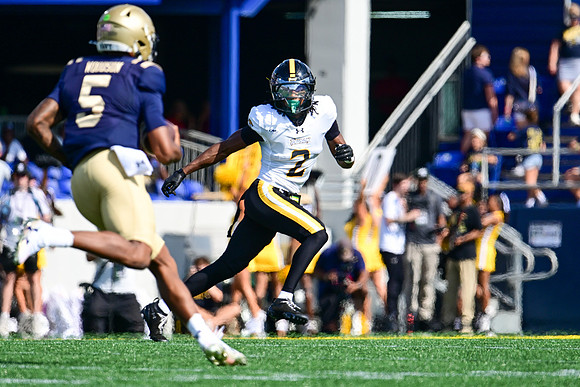 TU-v-NavyFB0166
