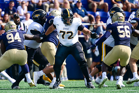 TU-v-NavyFB0377