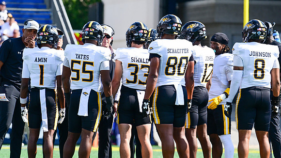 TU-v-NavyFB0273