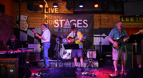 Tin Roof Stage-296