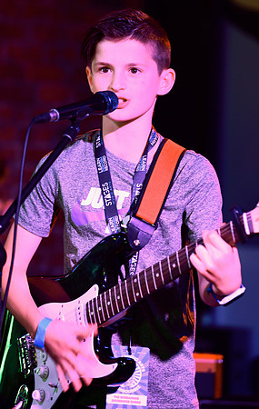 Tin Roof Stage-183