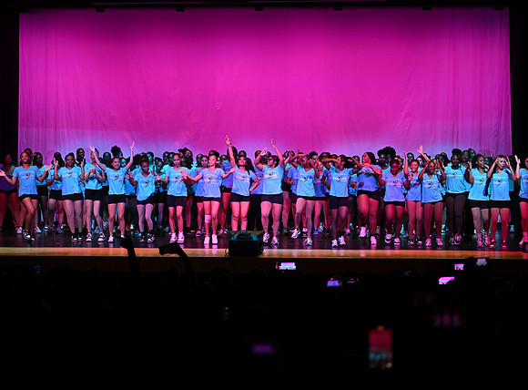 OMHSDance-01221