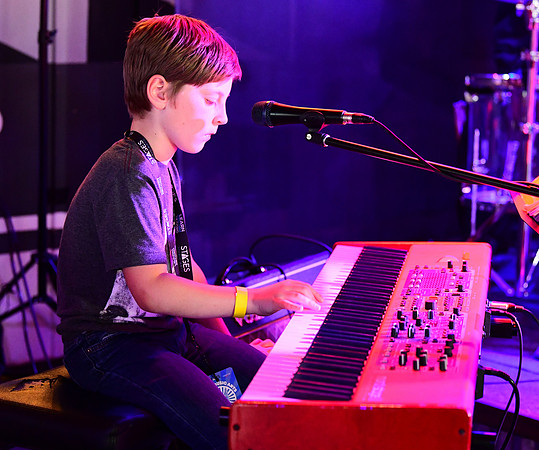 Tin Roof Stage-157