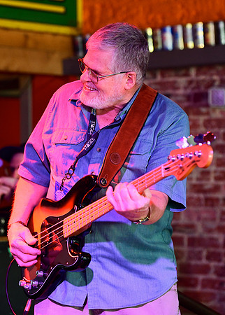 Tin Roof Stage-096