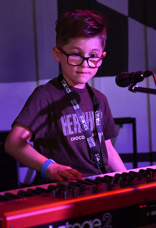 Tin Roof Stage-231