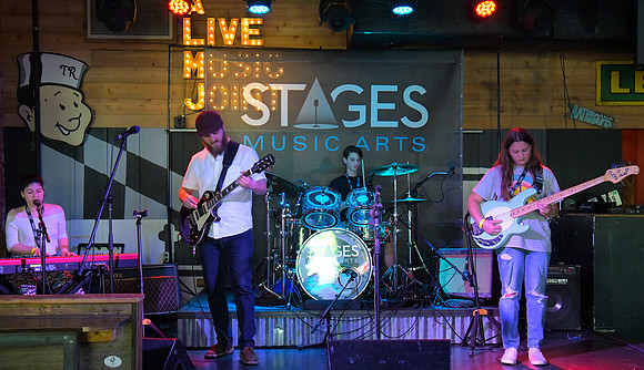 Tin Roof Stage-237