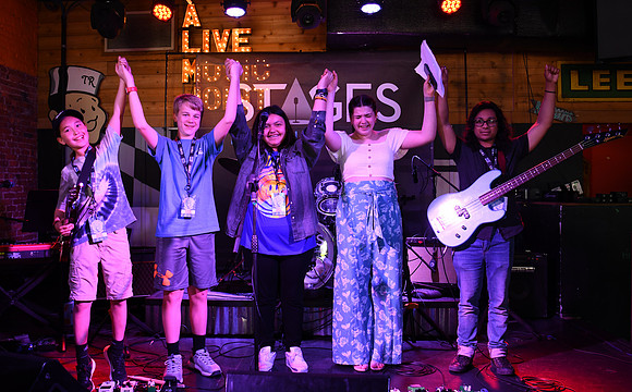 Tin Roof Stage-298
