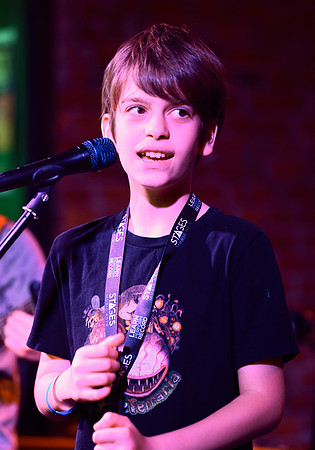 Tin Roof Stage-190