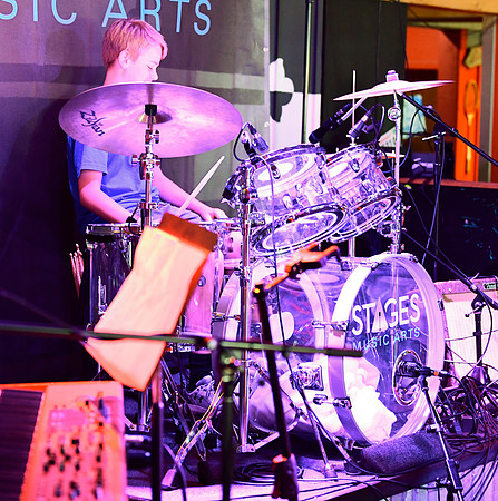 Tin Roof Stage-110