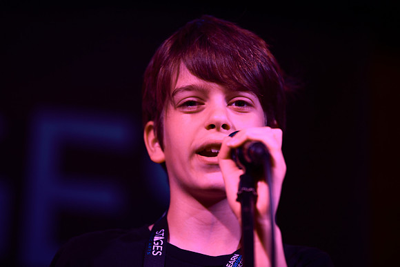 Tin Roof Stage-202