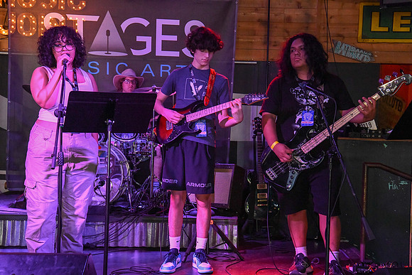 Tin Roof Stage-285