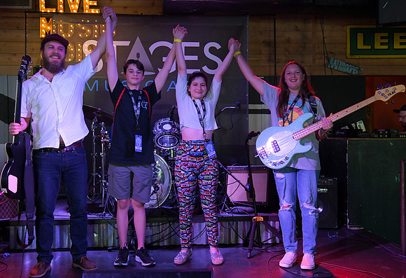 Tin Roof Stage-236