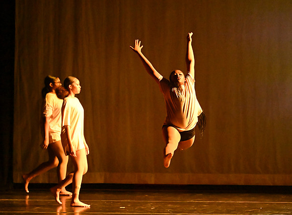 OMHSDance-01595