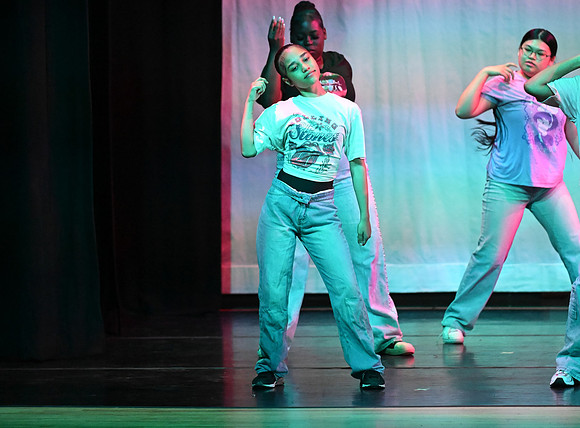 OMHSDance-02056